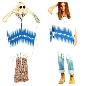 🛍 WILDFOX Cape Shirt Dress